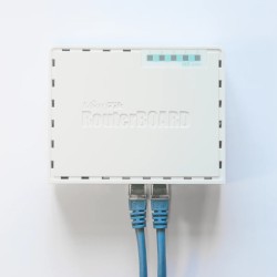 Mikrotik RB750Gr3 hEX - Professional 5-Port Gigabit Router